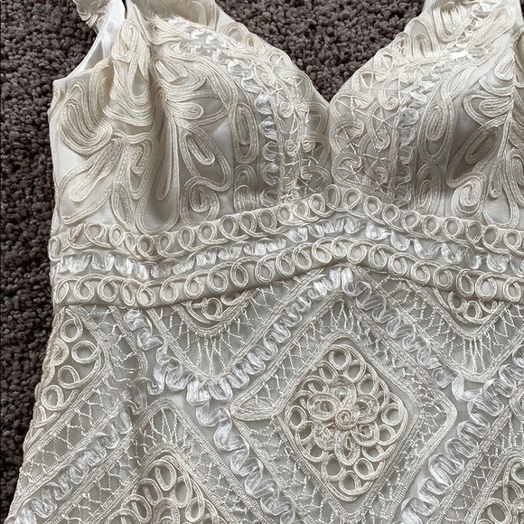 ADORABLE WHITE DRESS - Picture 2 of 6